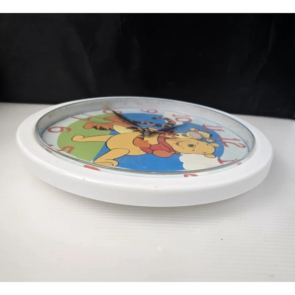 Vintage Disney Winnie the Pooh & Tigger Battery Wall Clock White Kids Room 9.75